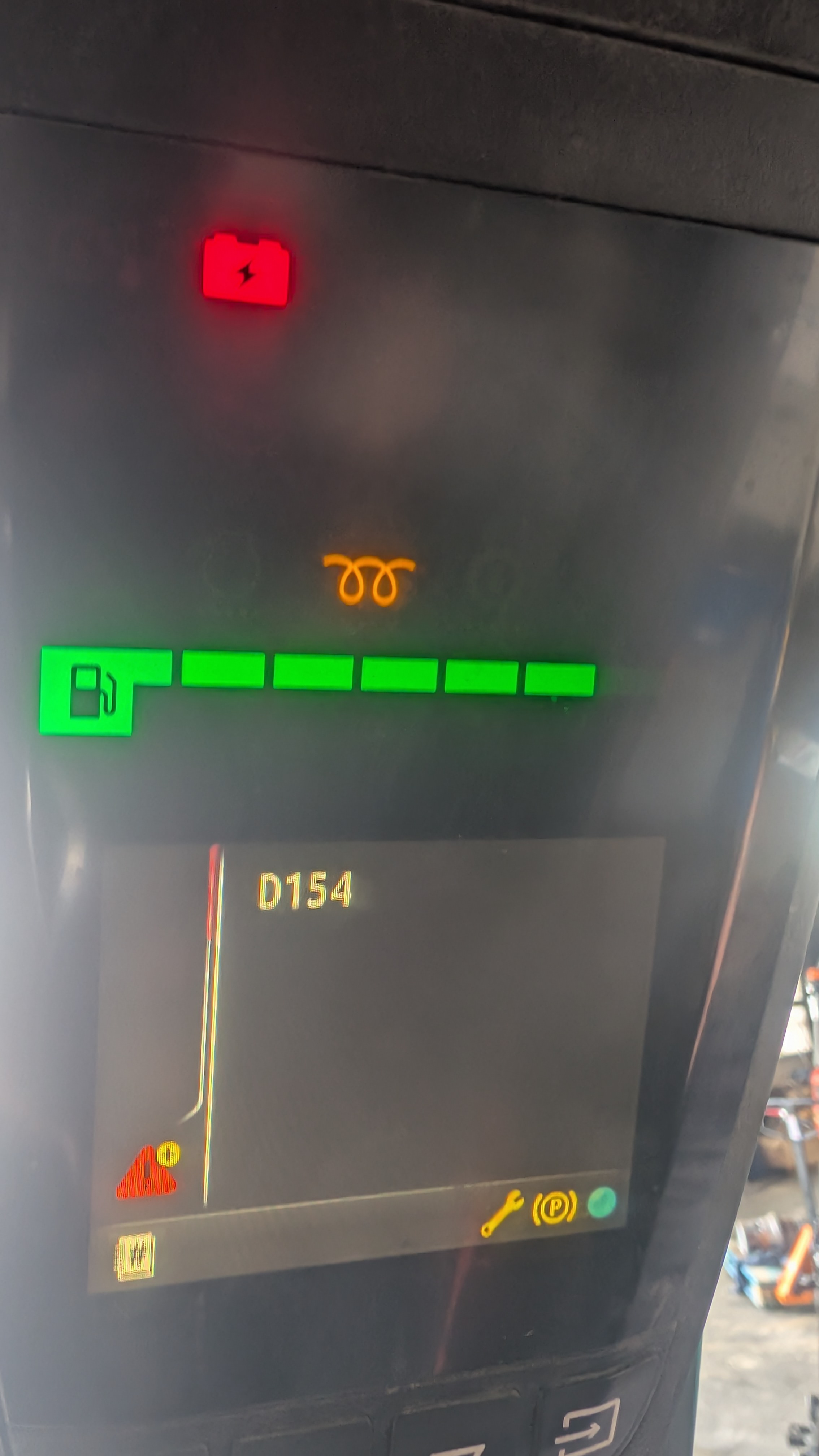 Błąd D154 Linde – kod DPF filtra cząstek stałych wyświetlacz wózka widłowego